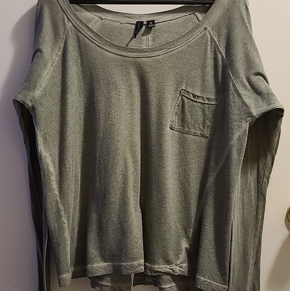 🦇2/$15-Cynthia Rowley slouchy shirt - Picture 8 of 9